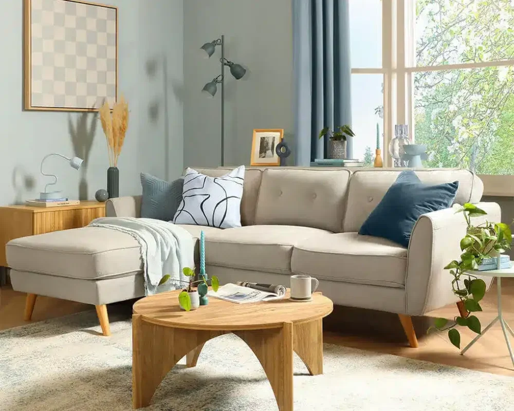 02-pastel-blue-scandi-living-room-with-a-light-grey-sofa möbeltvätt stockholm